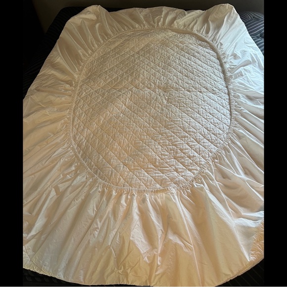 COYUCHI Organic Cotton Mattress Pad - FULL SIZE - Like New Perfect Condition! - Picture 7 of 14
